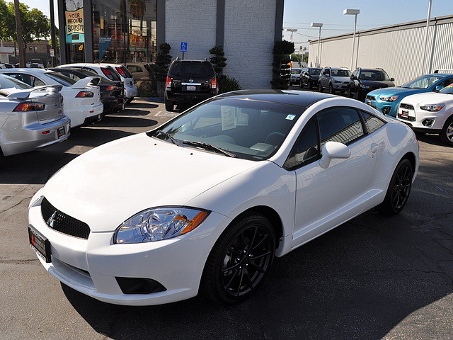 Mitsubishi Eclipse 2012 photo 2