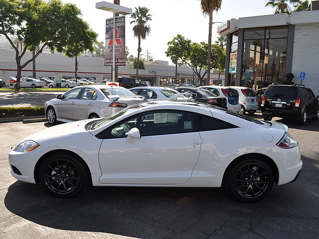 Mitsubishi Eclipse 2012 photo 3