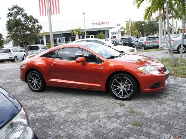 Mitsubishi Eclipse 2012 photo 1