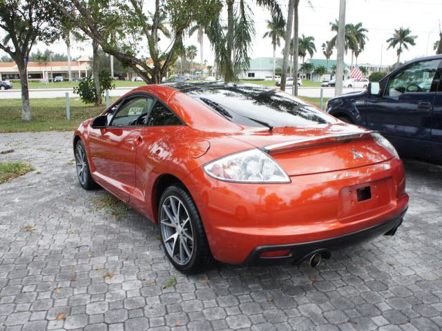 Mitsubishi Eclipse 2012 photo 4