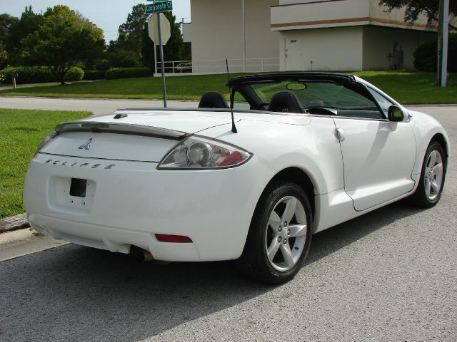 Mitsubishi Eclipse Spyder 2008 photo 13