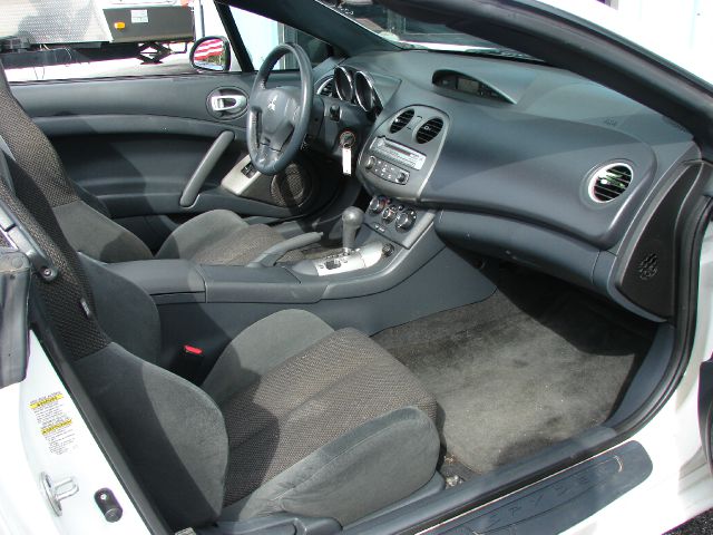 Mitsubishi Eclipse Spyder 2008 photo 24