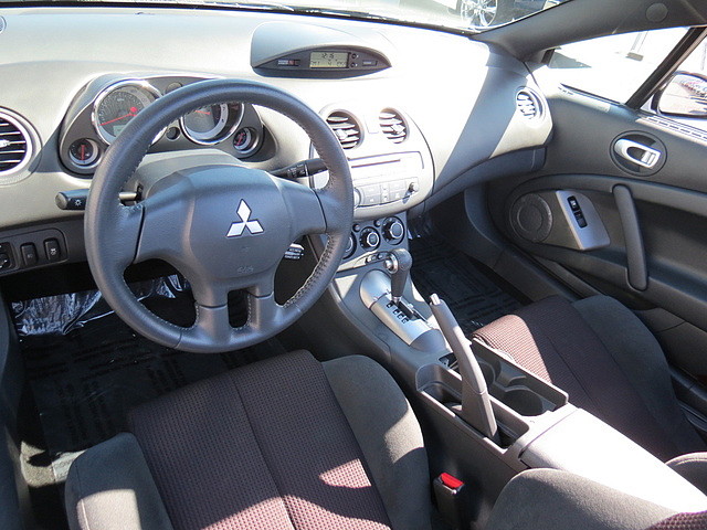 Mitsubishi Eclipse Spyder 2012 photo 3