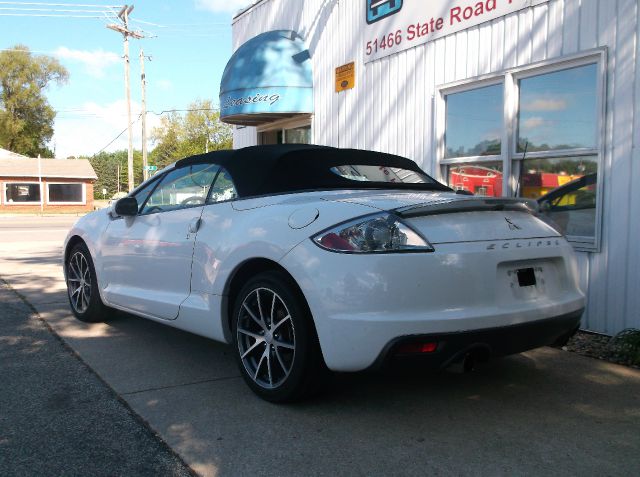 Mitsubishi Eclipse Spyder 2012 photo 12