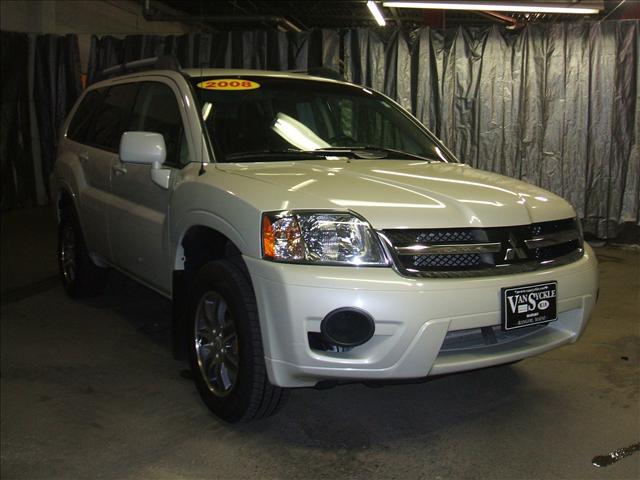 Mitsubishi Endeavor SE Sport Utility