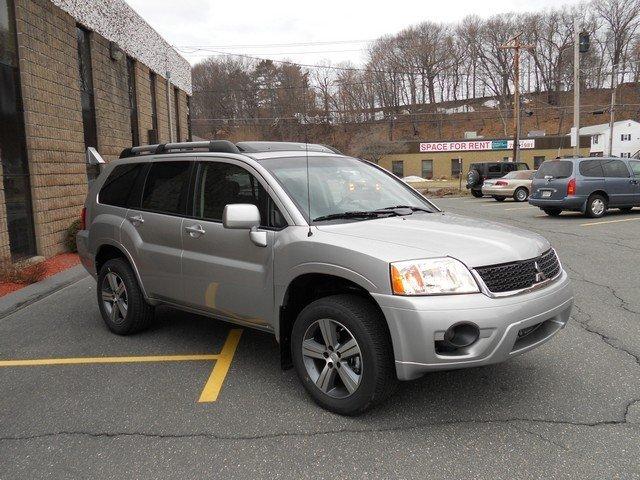 Mitsubishi Endeavor SE Sport Utility