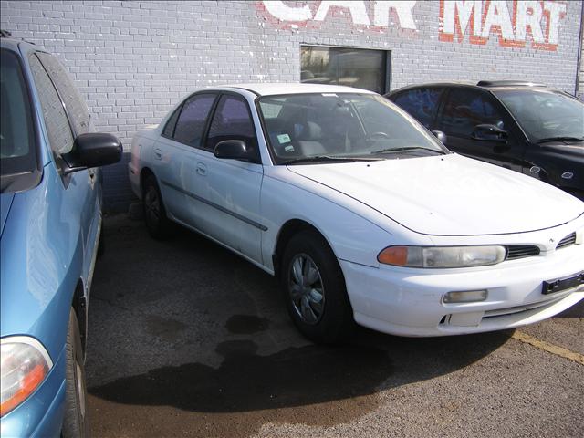 Mitsubishi Galant 1994 photo 2