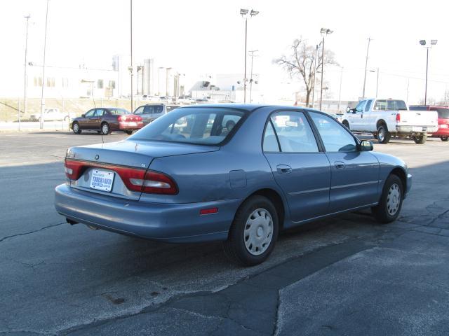 Mitsubishi Galant 1995 photo 4