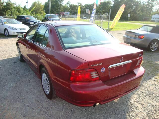 Mitsubishi Galant 2000 photo 1