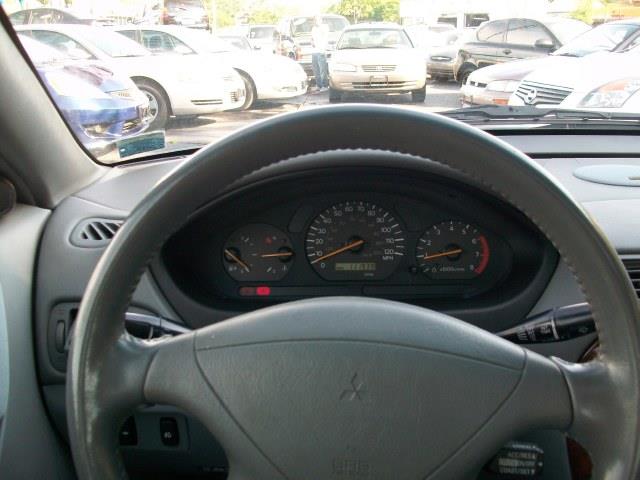 Mitsubishi Galant 2000 photo 3