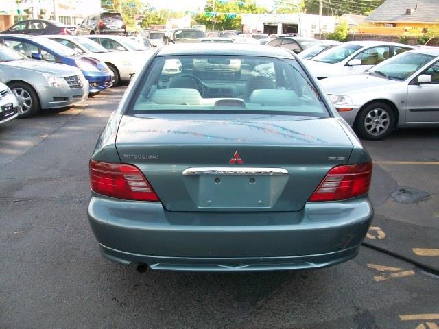 Mitsubishi Galant 2000 photo 4