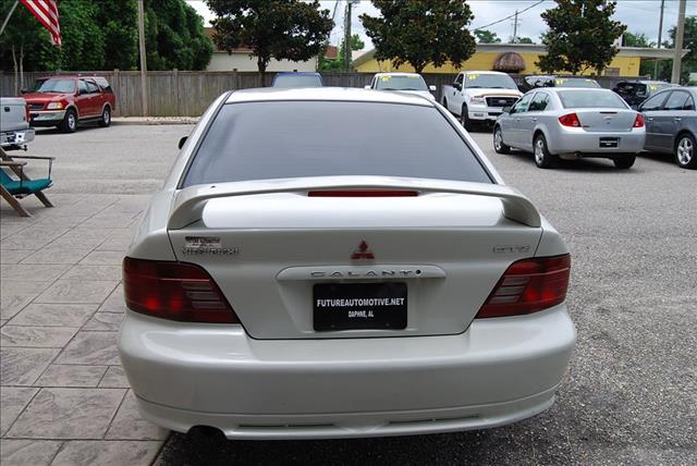 Mitsubishi Galant 2000 photo 1