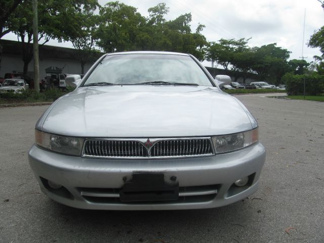 Mitsubishi Galant 2000 photo 3