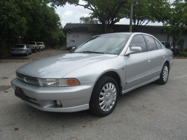 Mitsubishi Galant 2000 photo 9