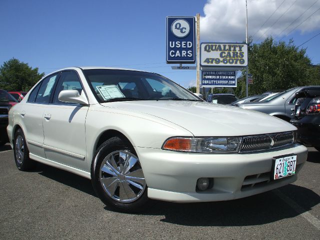 Mitsubishi Galant 2000 photo 2