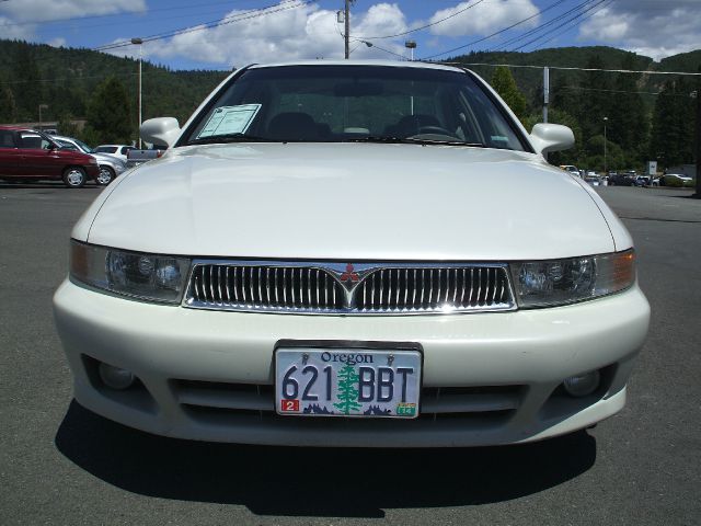 Mitsubishi Galant 2000 photo 3