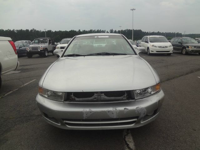 Mitsubishi Galant 2000 photo 2