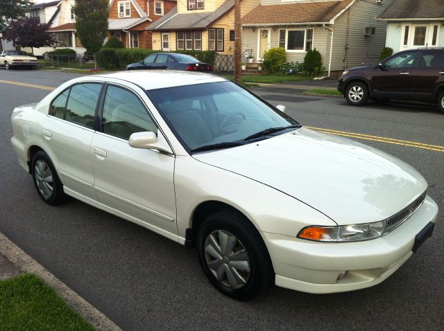 Mitsubishi Galant 2001 photo 4