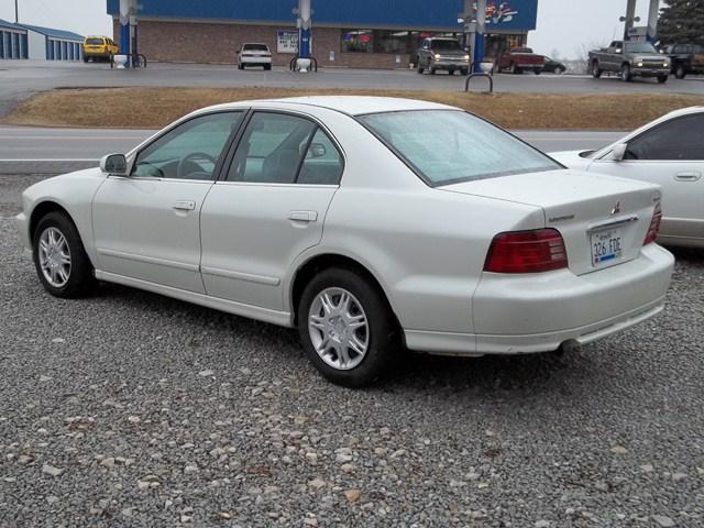 Mitsubishi Galant 2001 photo 1