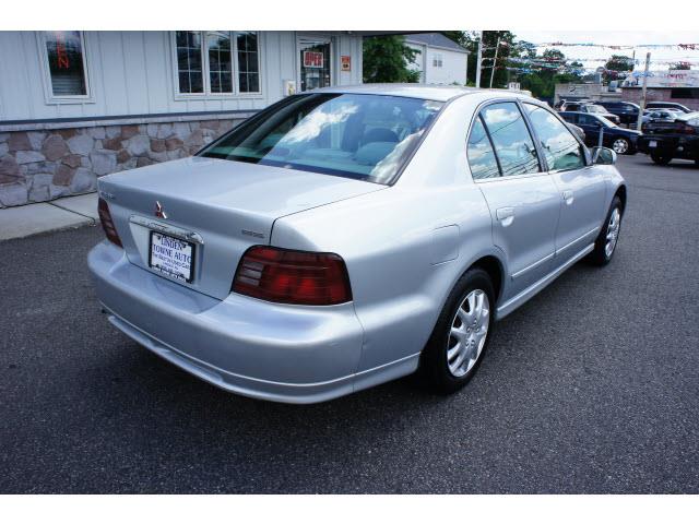 Mitsubishi Galant 2001 photo 3