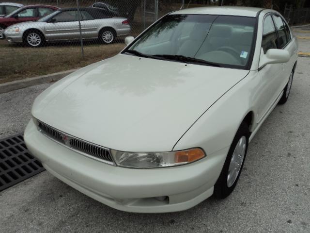 Mitsubishi Galant LW2 Sedan