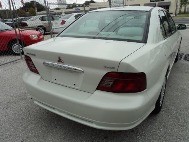 Mitsubishi Galant 2001 photo 5