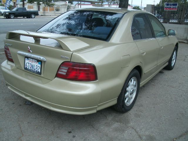 Mitsubishi Galant 2001 photo 1