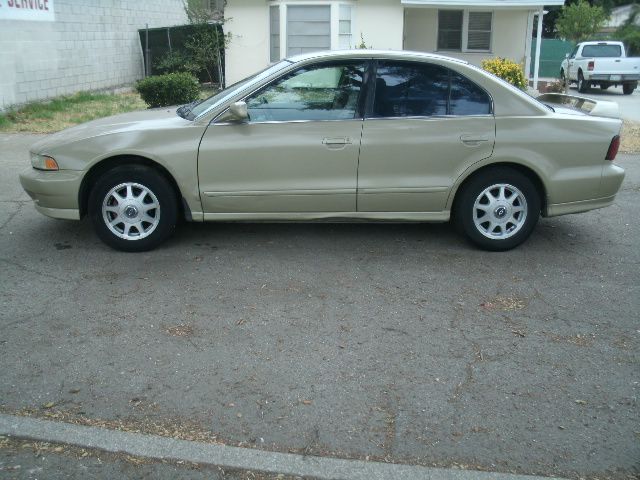 Mitsubishi Galant 2001 photo 2