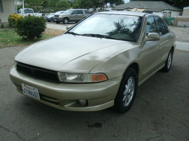 Mitsubishi Galant 2001 photo 4