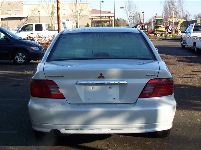 Mitsubishi Galant 2001 photo 5