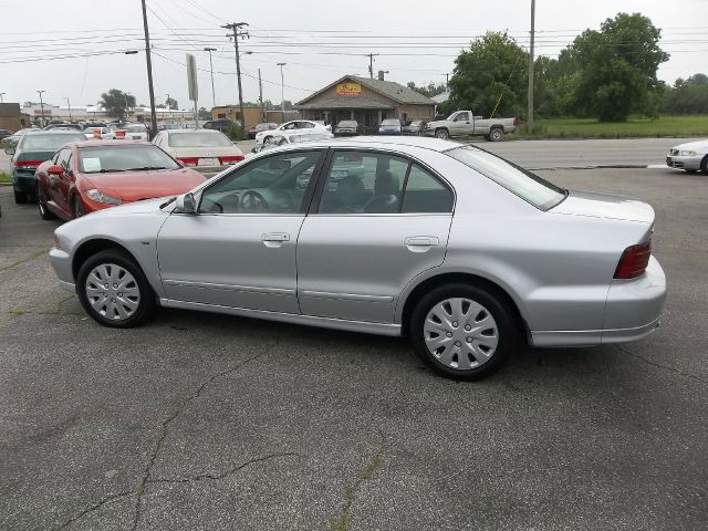 Mitsubishi Galant 2001 photo 2