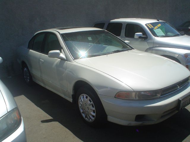 Mitsubishi Galant 2001 photo 3