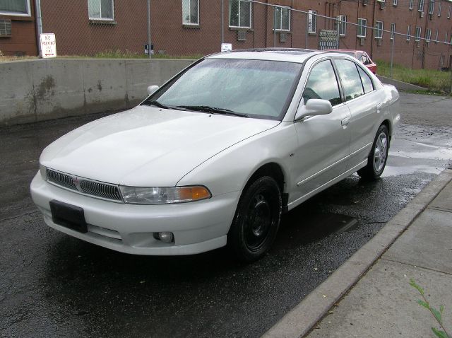 Mitsubishi Galant 2001 photo 3