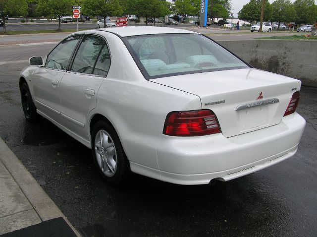 Mitsubishi Galant 2001 photo 4