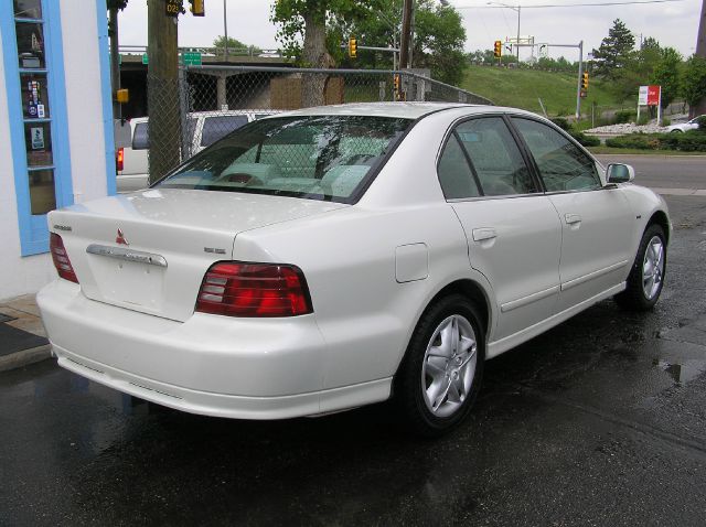 Mitsubishi Galant 2001 photo 5