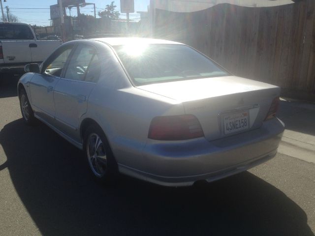 Mitsubishi Galant 2001 photo 1