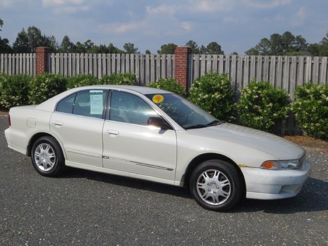 Mitsubishi Galant 2001 photo 4