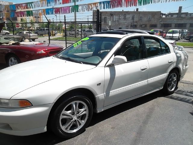 Mitsubishi Galant 2001 photo 2