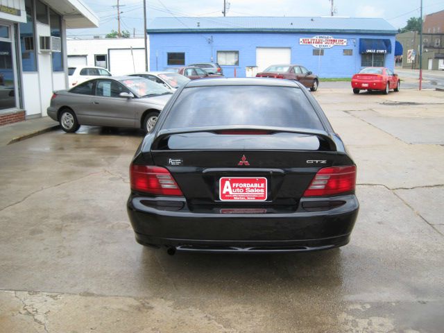 Mitsubishi Galant 2001 photo 1