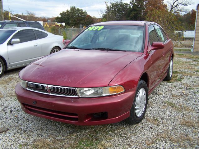 Mitsubishi Galant 2001 photo 2