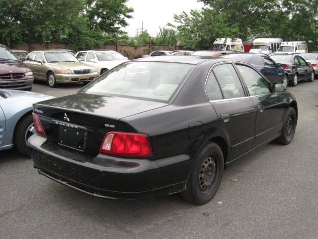 Mitsubishi Galant 2002 photo 3