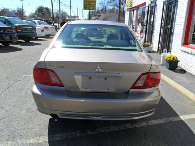 Mitsubishi Galant 2002 photo 5