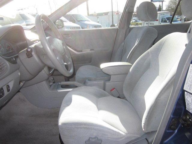 Mitsubishi Galant 2002 photo 2