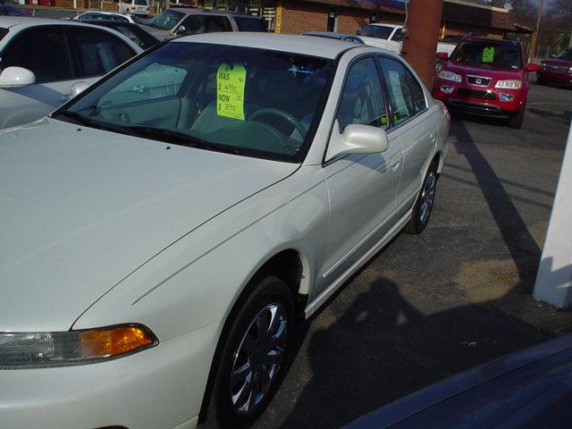 Mitsubishi Galant 2002 photo 1