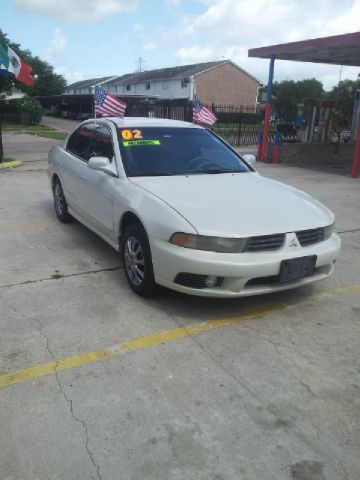 Mitsubishi Galant 2002 photo 1