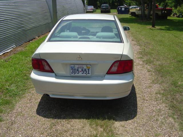 Mitsubishi Galant 2002 photo 1