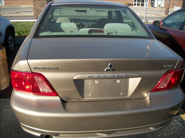 Mitsubishi Galant 2002 photo 1