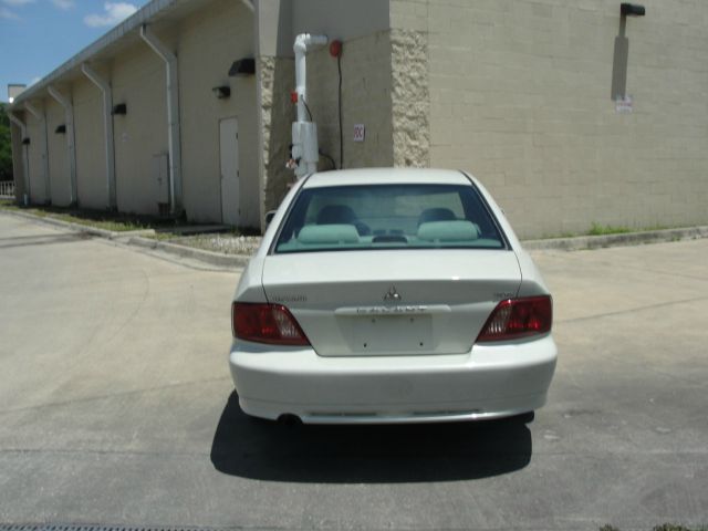 Mitsubishi Galant 2002 photo 4