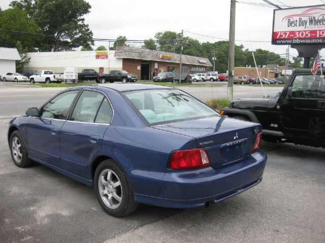 Mitsubishi Galant 2002 photo 2