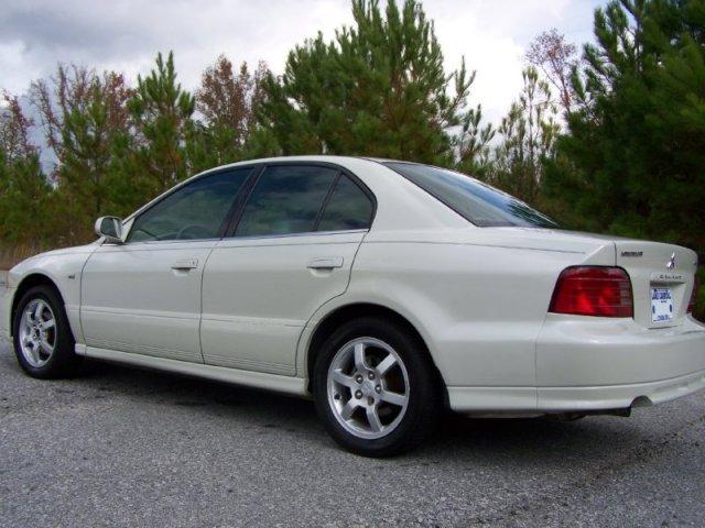 Mitsubishi Galant 2002 photo 3